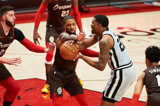 博鱼体育投注-24小时内连克湖人马刺 西部争六开拓者手握主动权