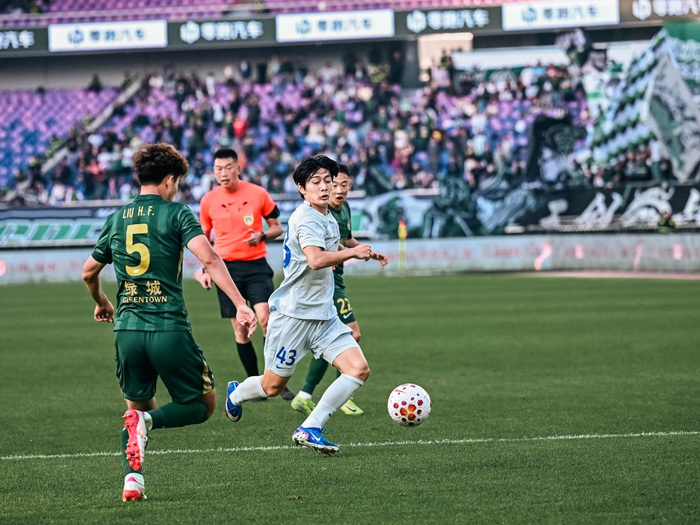 BOYU SPORTS-中超观察｜超高上座率令人欣喜，争议判罚需要警惕|杨皓宇|点球|浙江队|联赛|浙江职业足球俱乐部_新浪体育_新浪新闻